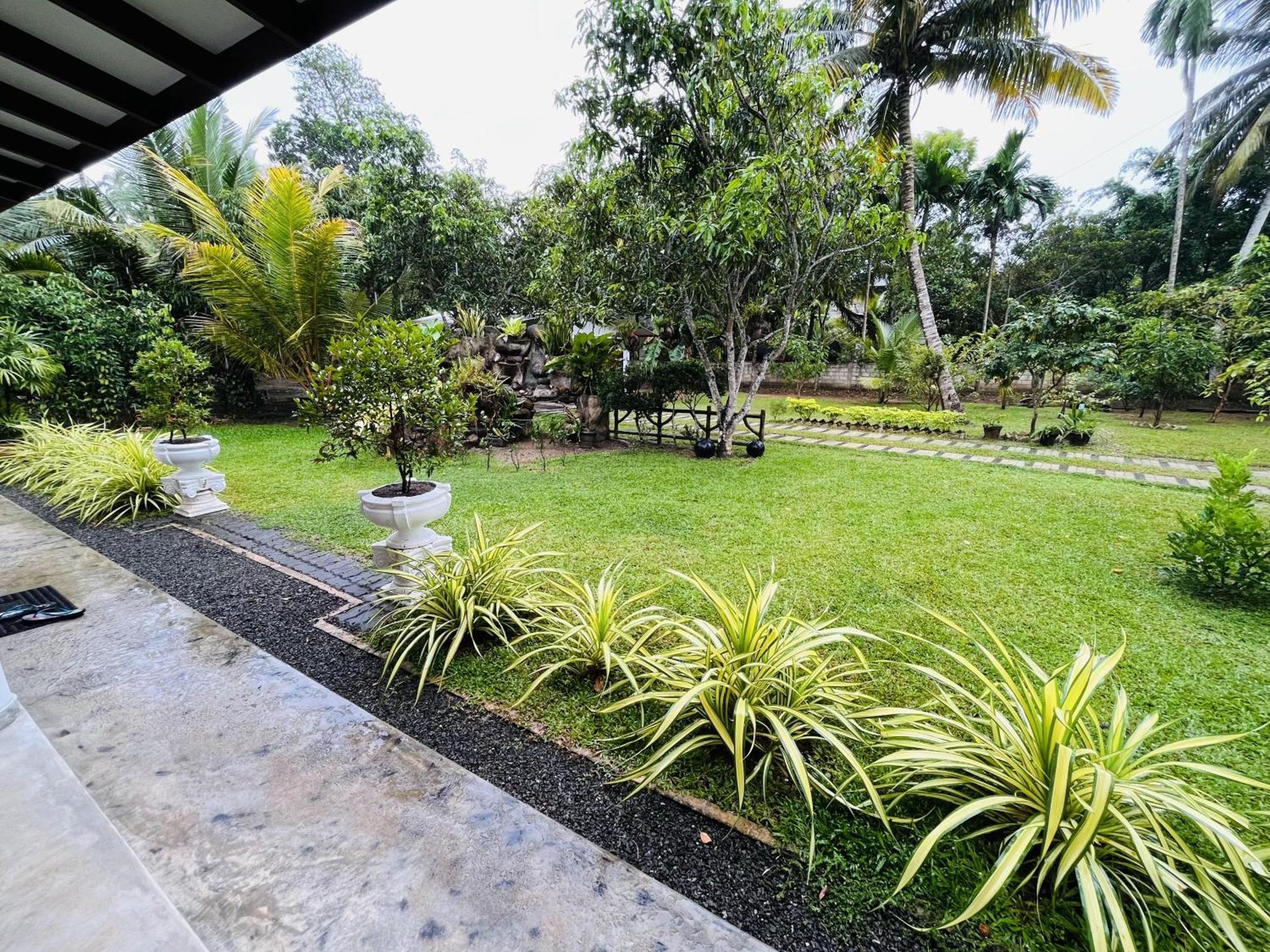 Villa Green Space Matara Bagian luar foto