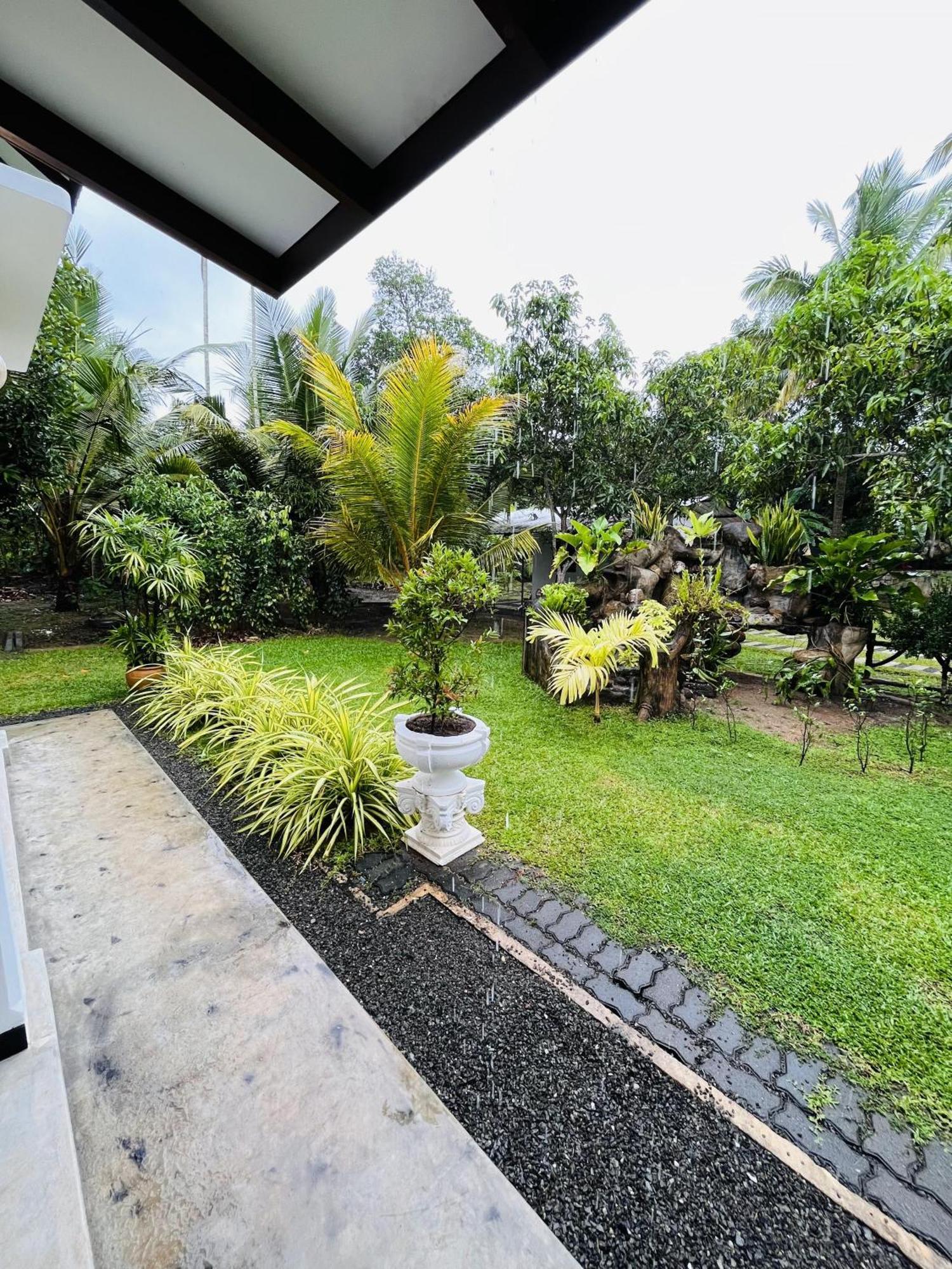 Villa Green Space Matara Bagian luar foto